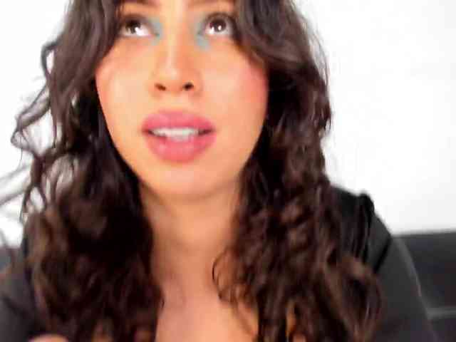 Bong-cams9392 webcam