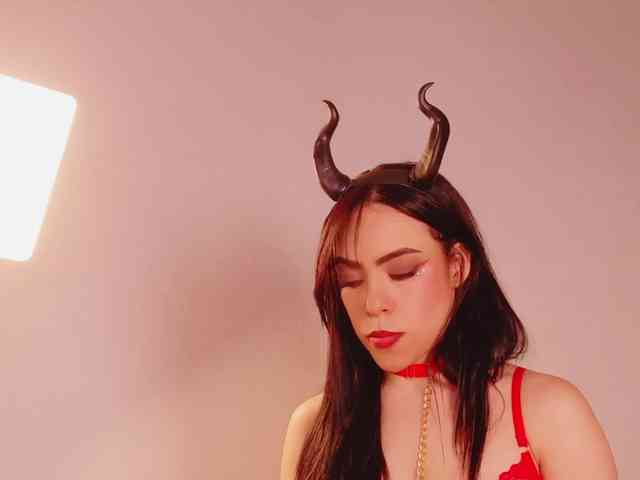 DirtyLittleSlut webcam