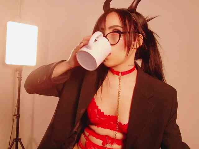 DirtyLittleSlut webcam