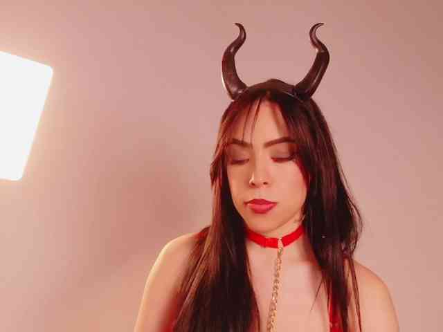 DirtyLittleSlut webcam