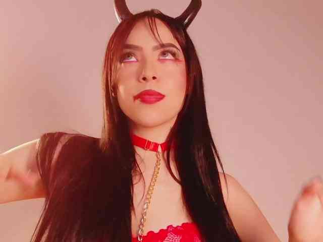 DirtyLittleSlut webcam