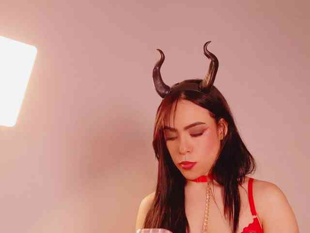 DirtyLittleSlut webcam