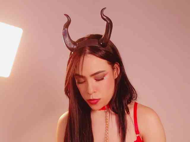 DirtyLittleSlut webcam