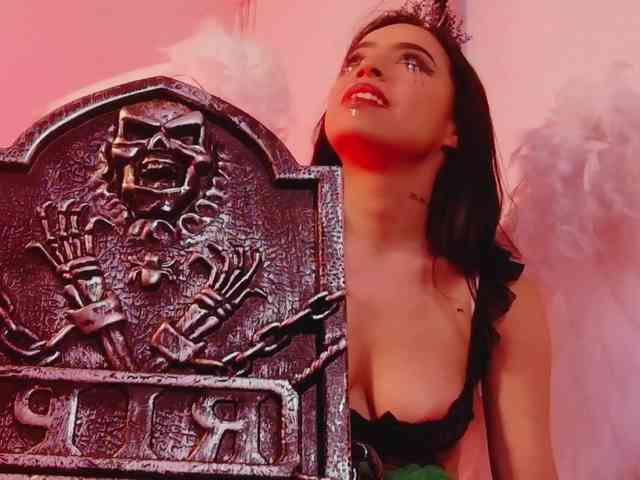 DirtyLittleSlut webcam