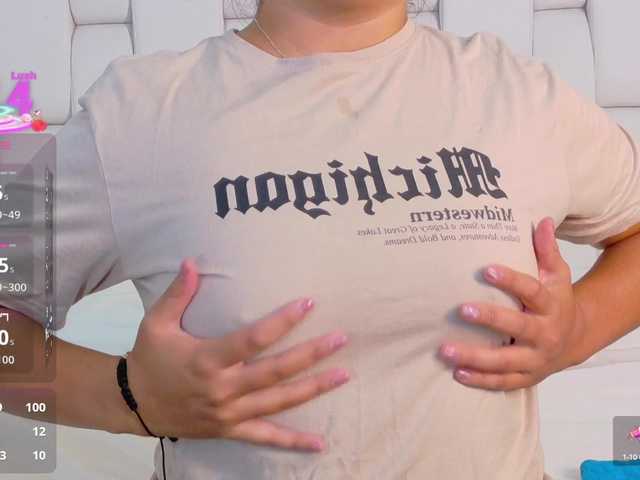 MEGANARIANAA webcam