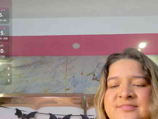 MEGANARIANAA webcam