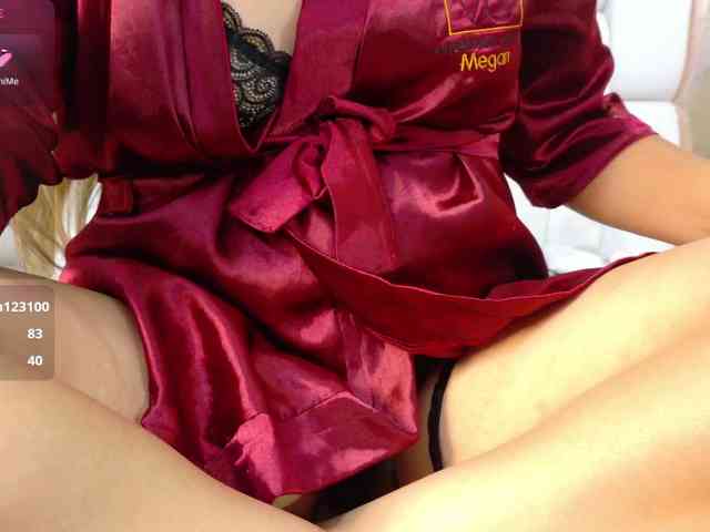 MEGANARIANAA webcam