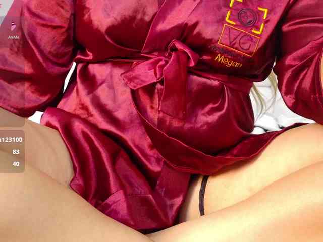 MEGANARIANAA webcam