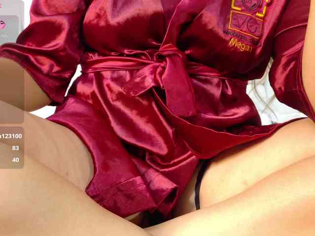 MEGANARIANAA webcam