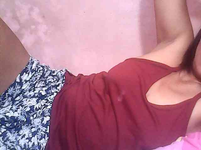 Yummyasian22 webcam