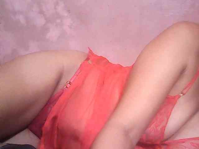 Yummyasian22 webcam