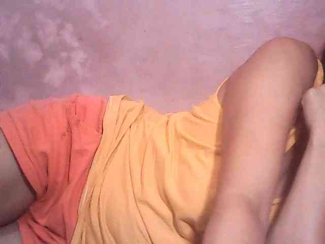 Yummyasian22 webcam