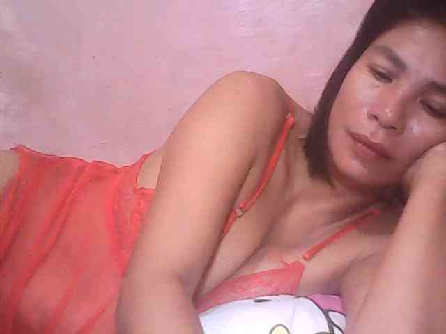 Yummyasian22 webcam