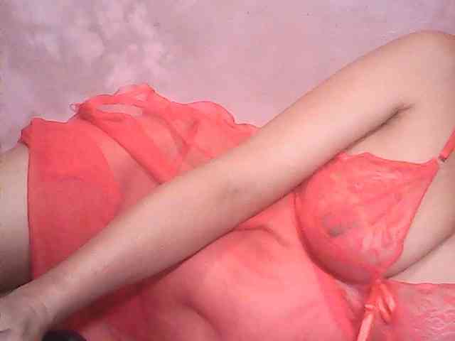 Yummyasian22 webcam