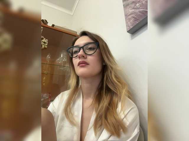 Vai a chattare su -Lana-Chester- -Lana-Chester-