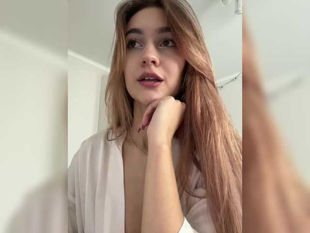 -Lana-Chester- webcam