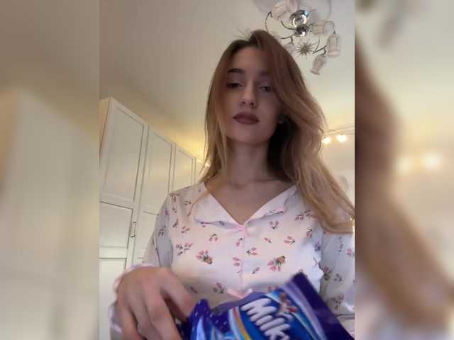 Vai a chattare su -Lana-Chester- -Lana-Chester-