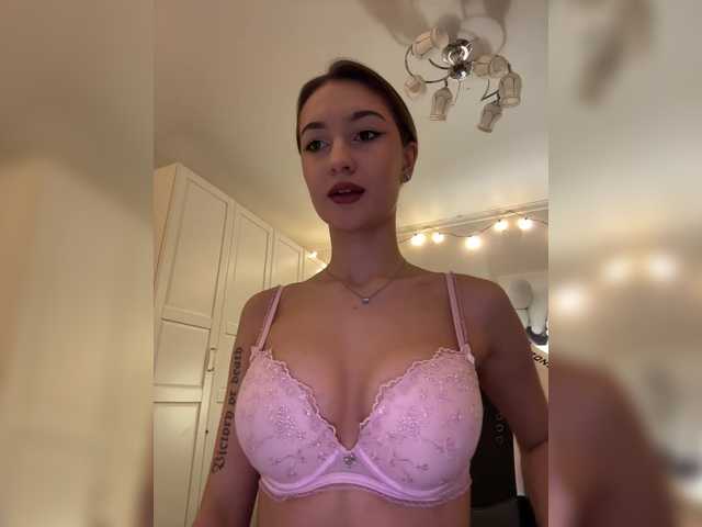 go to chat with -Lana-Chester-