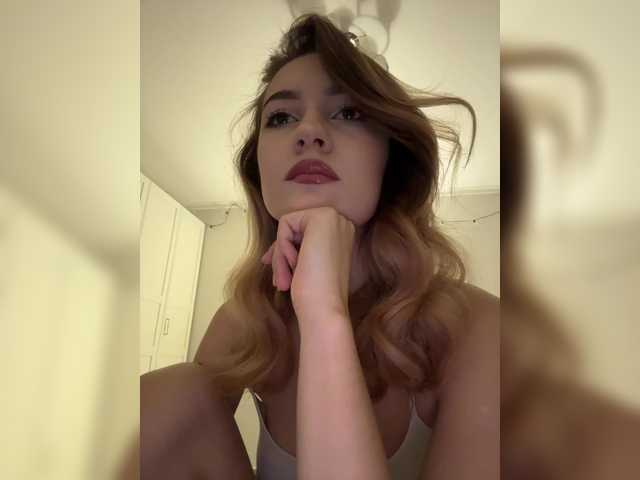 Entra en el chat con el modelo -Lana-Chester- -Lana-Chester-