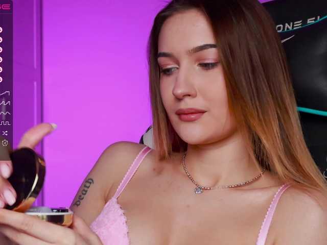 Vai a chattare su -Lana-Chester- -Lana-Chester-