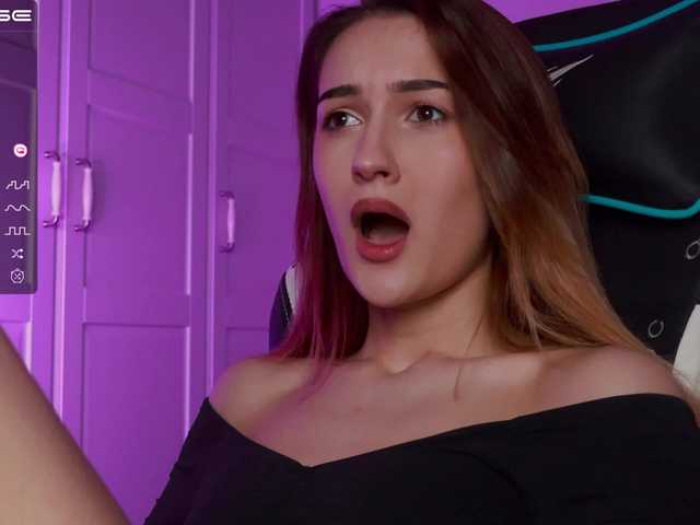 Vai a chattare su -Lana-Chester- -Lana-Chester-