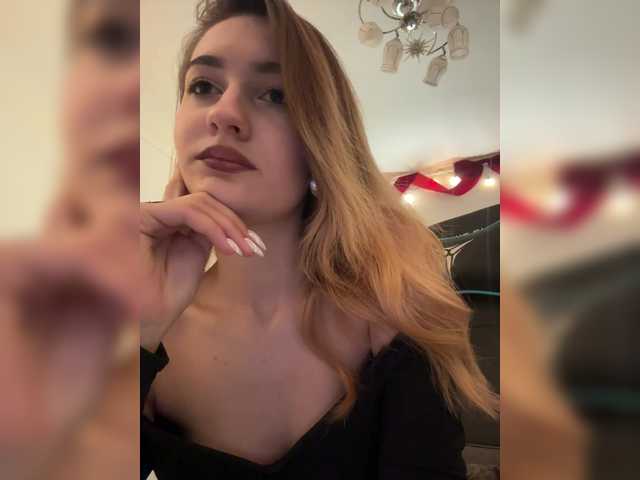 go to chat with -Lana-Chester-