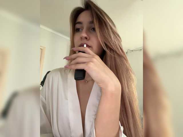 -Lana-Chester- webcam