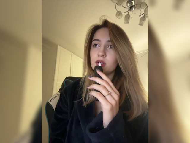 Vai a chattare su -Lana-Chester- -Lana-Chester-