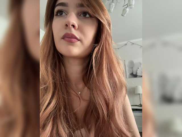 -Lana-Chester- webcam