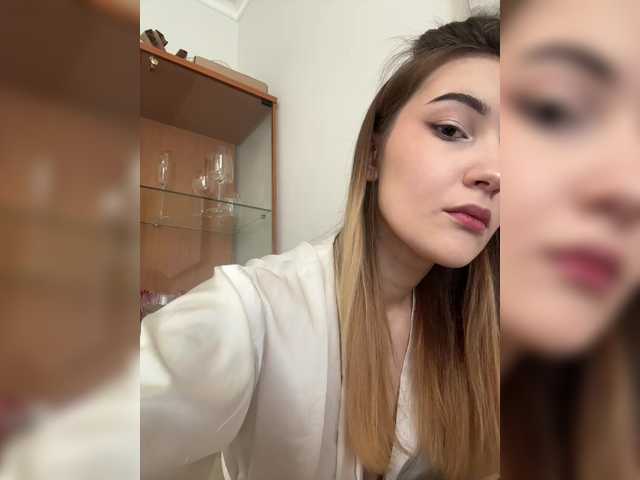 go to chat with -Lana-Chester-