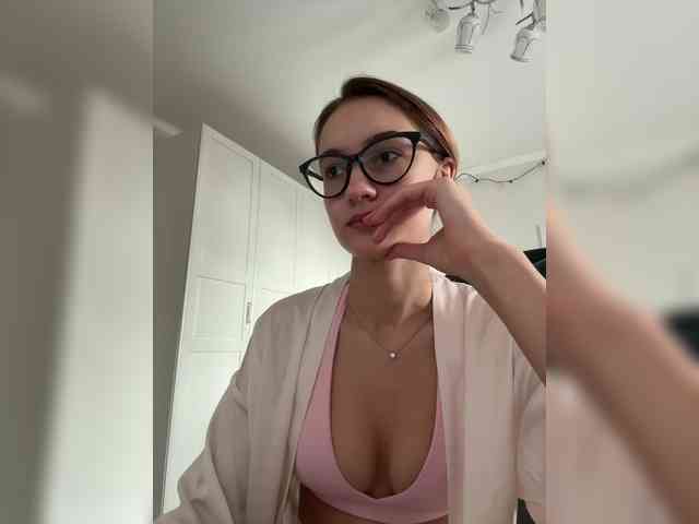 -Lana-Chester- webcam