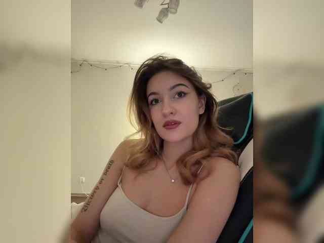 -Lana-Chester- webcam