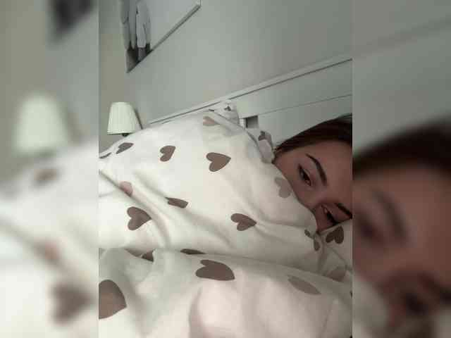 -Lana-Chester- webcam