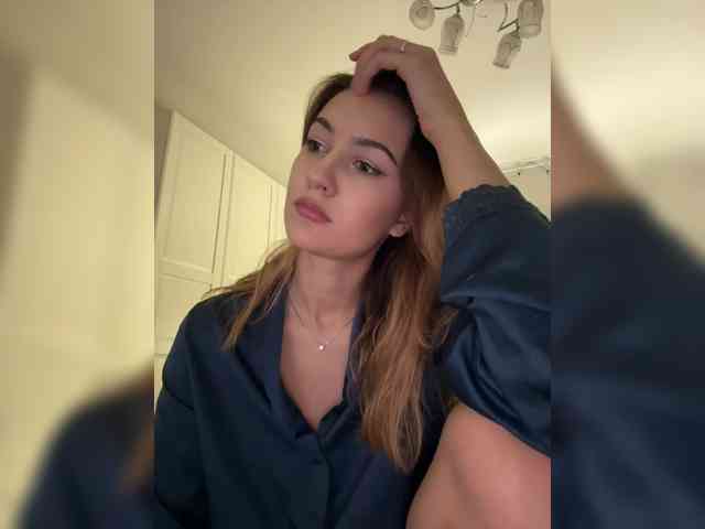 -Lana-Chester- webcam