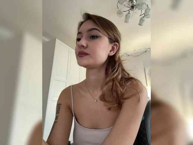 -Lana-Chester- webcam