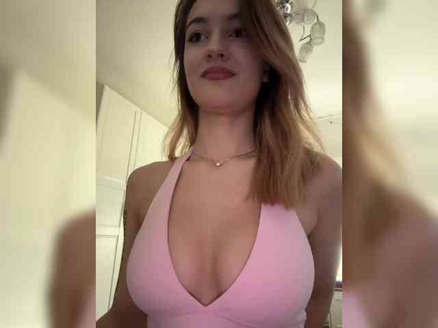 -Lana-Chester- webcam