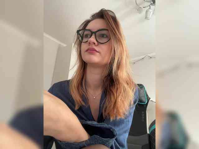 -Lana-Chester- webcam