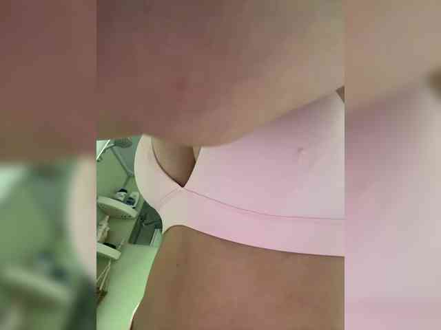-Lana-Chester- webcam
