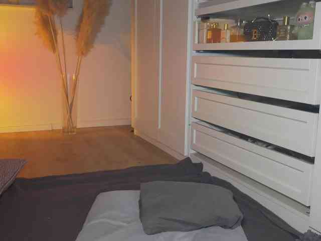 HotBella webcam