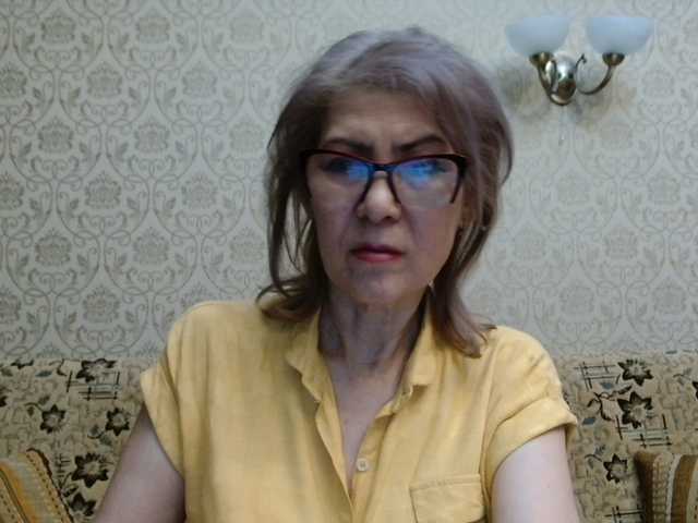 ElegantLady00 webcam