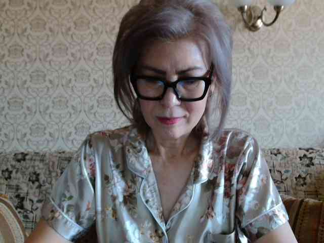 ElegantLady00 webcam