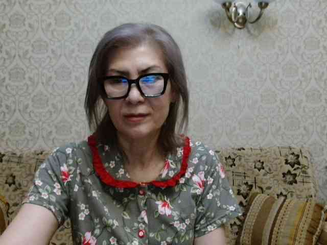 ElegantLady00 webcam