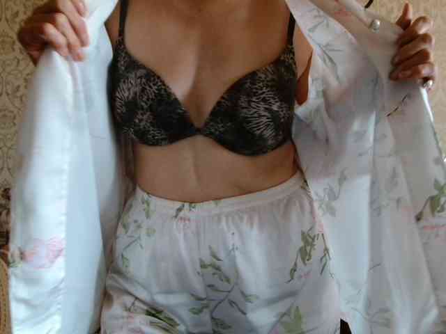 ElegantLady00 webcam