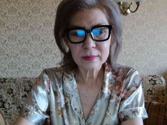 ElegantLady00 webcam