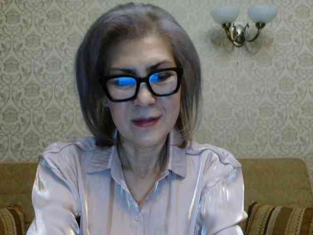 ElegantLady00 webcam