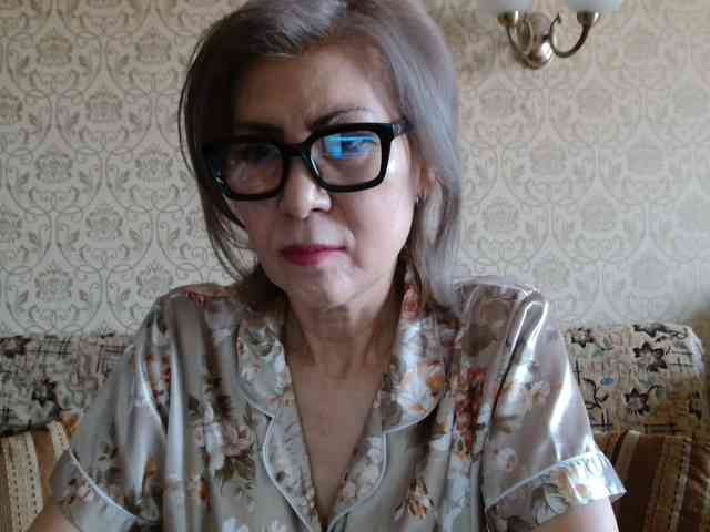 ElegantLady00 webcam