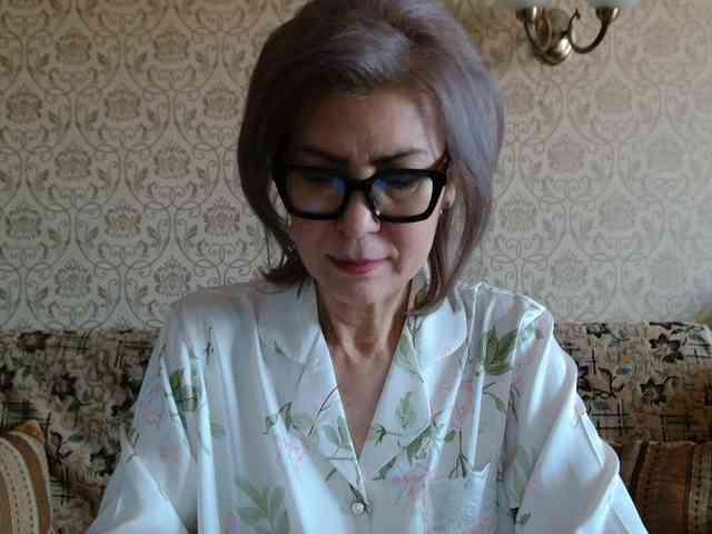ElegantLady00 webcam