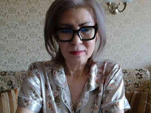 ElegantLady00 webcam
