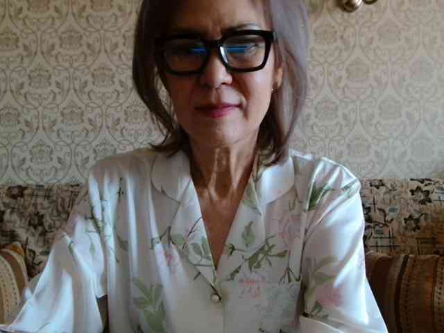 ElegantLady00 webcam