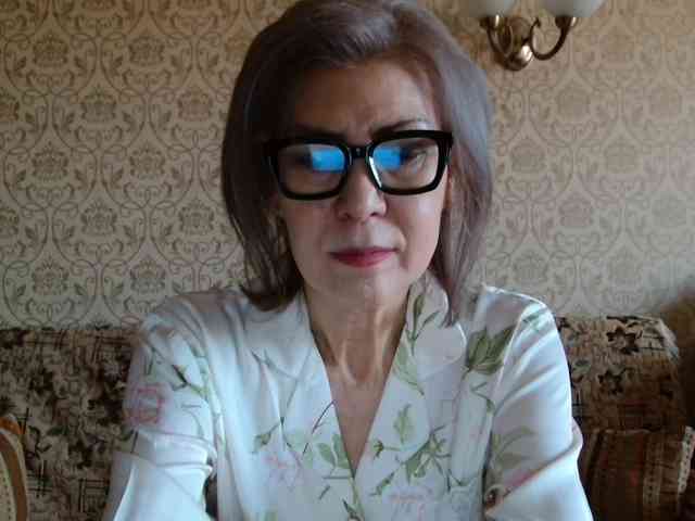 ElegantLady00 webcam